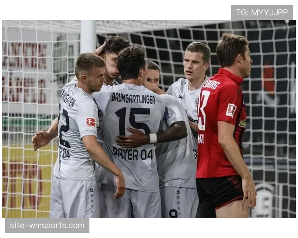 德甲劲旅弗赖堡官宣主帅斯特赖希续约一年继续执教再战新赛季